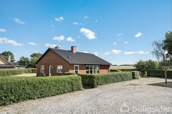 Villa på Overgårdsvej 1, 8830 Tjele