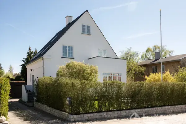 Villa på Ellebakken 10, 2900 Hellerup