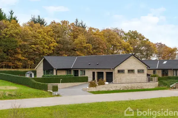 Villa på Skovlunden 64, 8831 Løgstrup