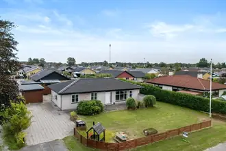 Villa på Vilhelm Becks Vej 66, Elling, 9900 Frederikshavn