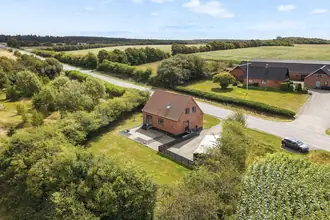 Villa på Vilhelmsborgvej 20, Linde, 7600 Struer