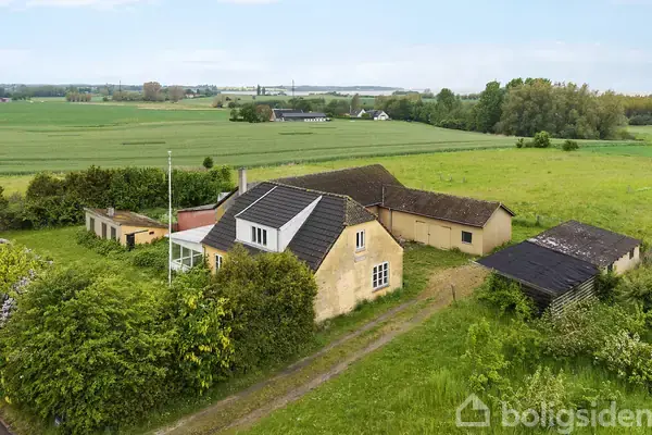 Villa på Nyskolevej 40, 4840 Nørre Alslev