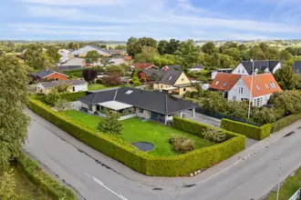 Villa på Kirkevej 14, 4070 Kirke Hyllinge