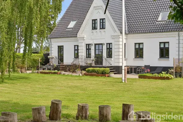 Landejendom på Ålborgvej 281, 9800 Hjørring