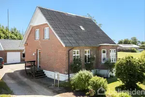 Villa på Randersvej 518, 8380 Trige