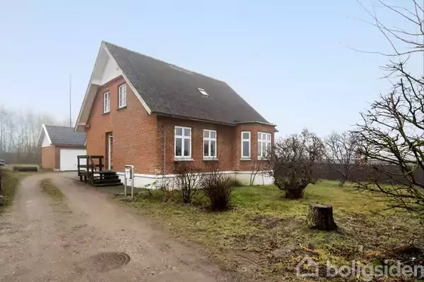 Villa på Randersvej 518, 8380 Trige
