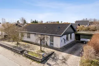 Villa på Wiuffsvej 11, 4540 Fårevejle