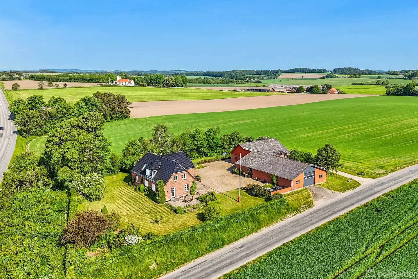 Landejendom på Hemstokvej 11, 8660 Skanderborg