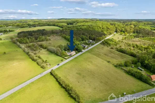 Landejendom på Hovedvejen 138, 8963 Auning