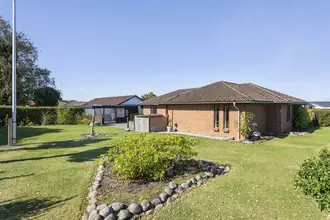 Villa på Damsgårdsvej 1, 9900 Frederikshavn