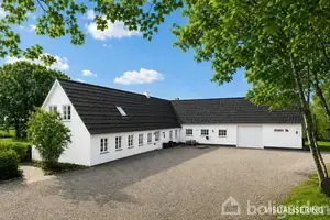 Villa på Holtvej 2, 6510 Gram