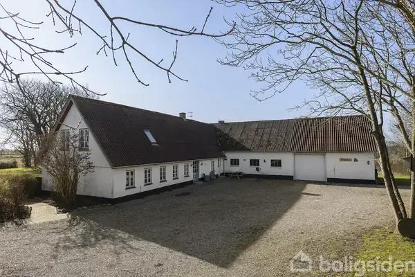 Villa på Holtvej 2, 6510 Gram