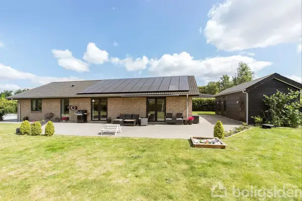 Villa på Lillehøjvej 3, 8410 Rønde