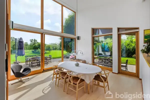 Villa på Østerskov Krat 14, 2950 Vedbæk