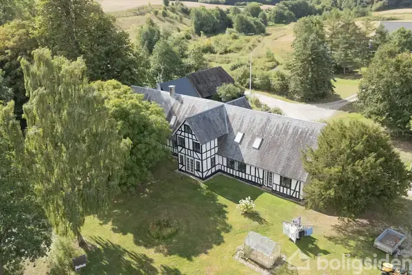Villa på Nyfæste 10, 5560 Aarup