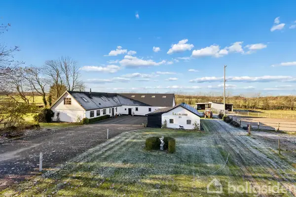 Landejendom på Lundvej 21, 7400 Herning