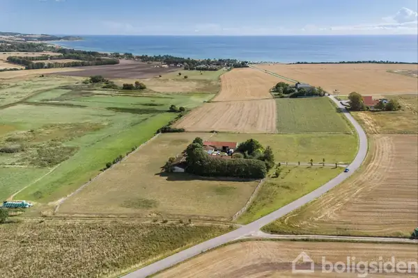 Landejendom på Dråby Strandvej 5, 8400 Ebeltoft