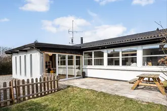Villa på Syrenvænget 9, 4653 Karise