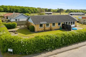 Villa på Østergade 26, Gærum, 9900 Frederikshavn
