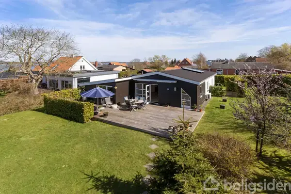 Villa på Fr.Olsensvej 1, 4300 Holbæk
