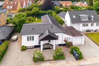 Villa på Jernbanevej 28, Tarup, 5210 Odense NV