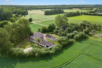 Landejendom på Lille Grønhedevej 6, 9300 Sæby
