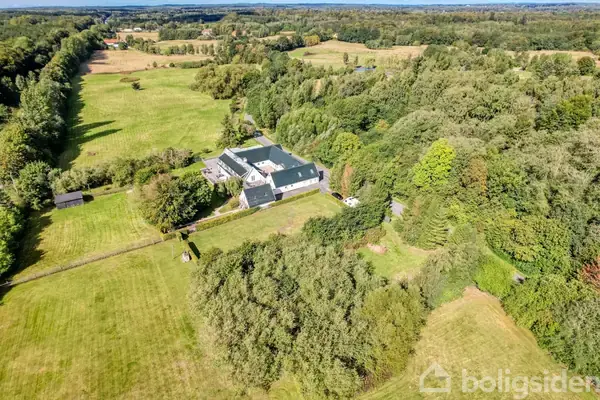 Landejendom på Karlebovej 81, 3400 Hillerød