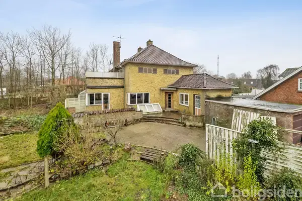 Villa på Møllevangsvej 8, 7560 Hjerm