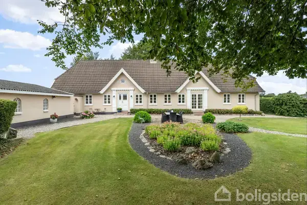 Villa på Løkkegravevej 2, 5631 Ebberup