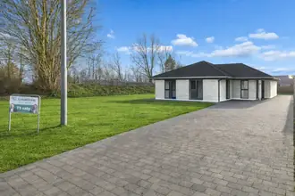 Helårsgrund på Rughøjvej 127, Bellinge, 5250