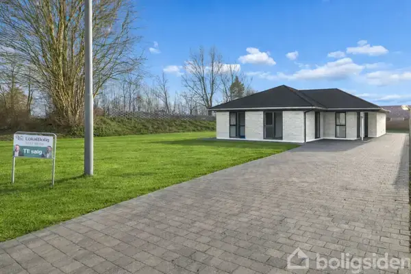 Helårsgrund på Rughøjvej 127, 5250 Odense SV