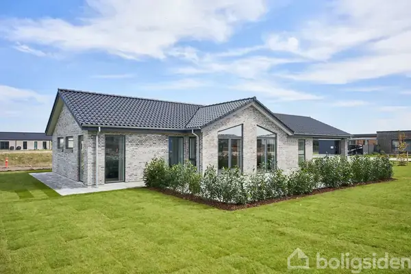 Villa på Ellemosevej 11C, 8310 Tranbjerg J