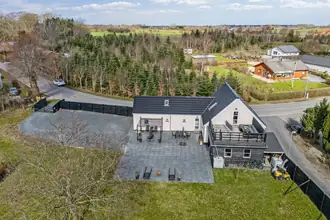 Villa på Albjergvej 11, 5883 Oure