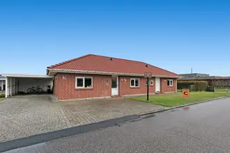 Villa på Landlystvej 81, Tarp, 6715 Esbjerg N