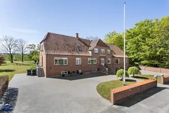 Landejendom på Rævbakkevej 75A, Bagterp, 9800 Hjørring