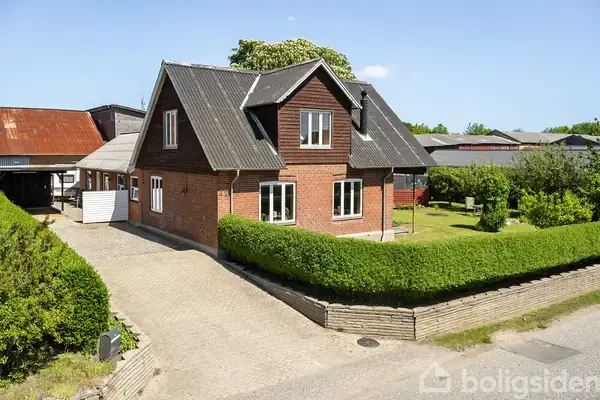 Villa på Savværksvej 42, 7130 Juelsminde