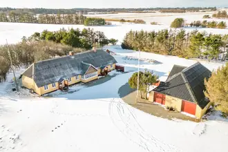 Landejendom på Lundholmvej 3, Hulsig, 9990 Skagen