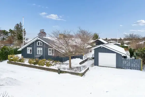 Fritidsbolig på Elmealle 9, 7130 Juelsminde