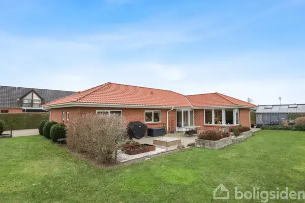 Villa på Enebærvej 2B, 9440 Aabybro