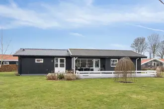 Fritidshus på Liljeparken 30, Jørgensø Strand, 5450 Otterup