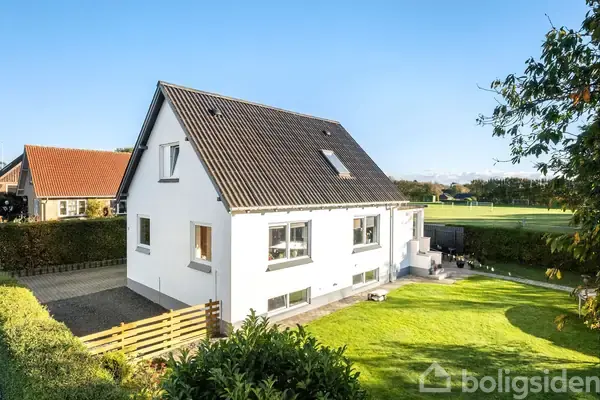 Villa på Elmevej 90, 9700 Brønderslev