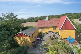 Fritidshus på Petersborgvej 12, Klemensker, 3782 Klemensker