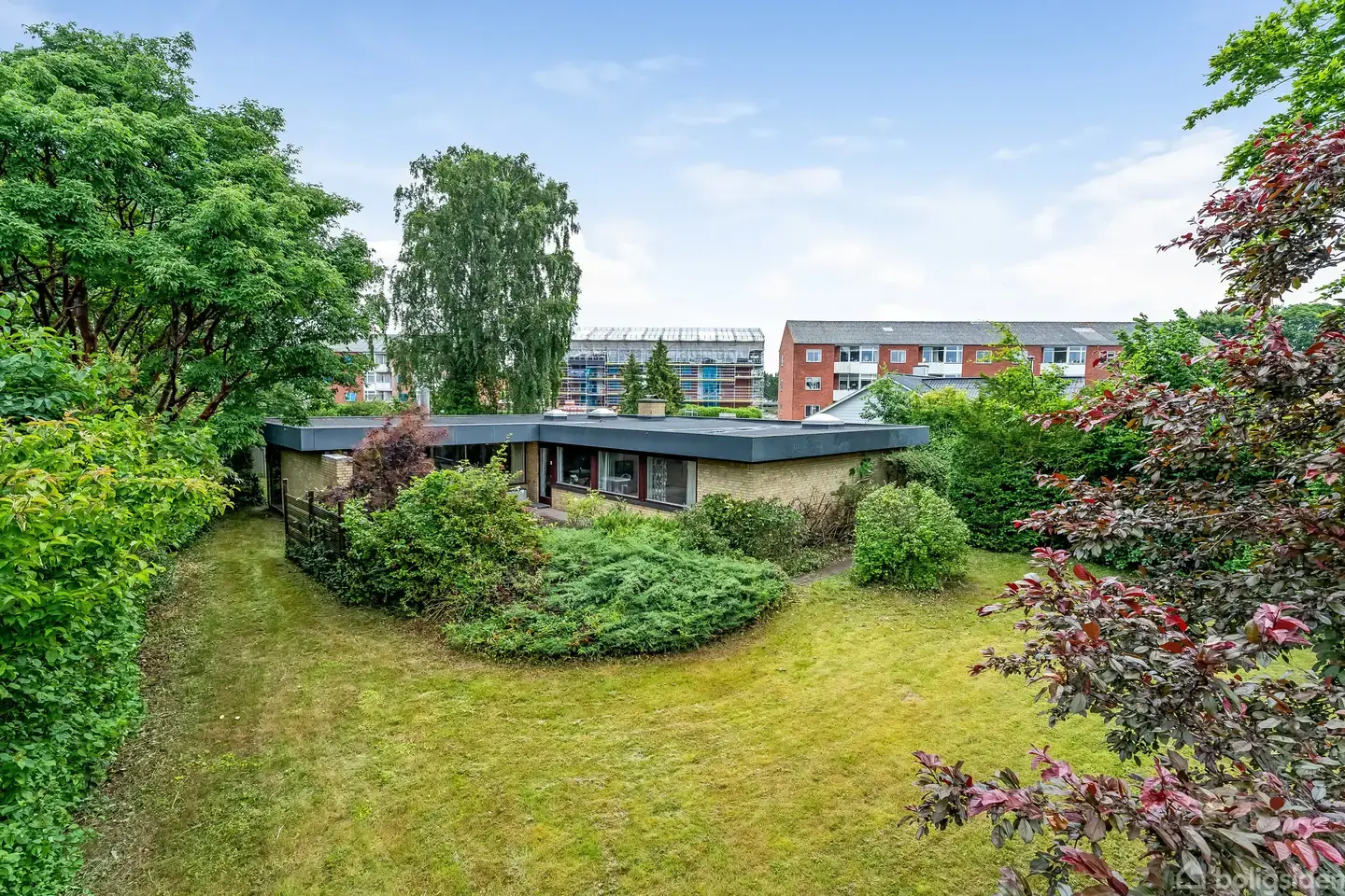 Arkitekttegnet villa nær Nakskov Fjord !