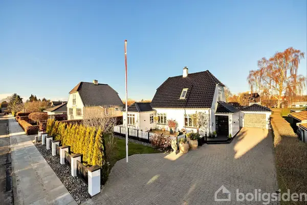 Villa på Tværtoftevej 8, 2605 Brøndby