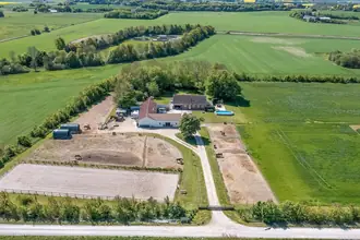 Landejendom på Markebækvej 5B, 3320 Skævinge