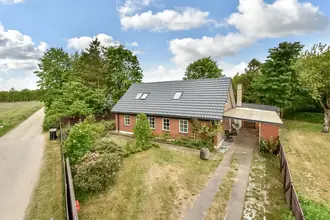 Villa på Blæsbjergvej 18, Langelund, 7323 Give