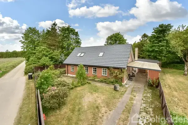 Villa på Blæsbjergvej 18, 7323 Give