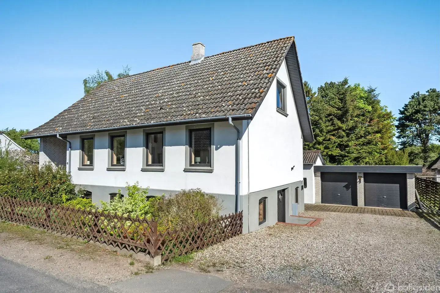 Rummelig villa i landlige omgivelser