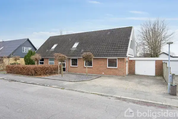 Villa på Sønderskovvej 9, 7451 Sunds