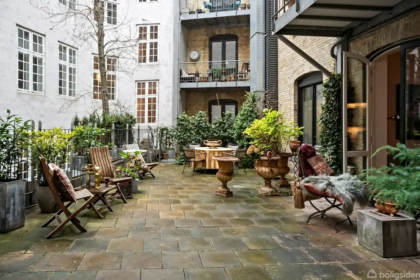 Ejerlejlighed på Nikolaj Plads 34, 1. th., 1067 København K